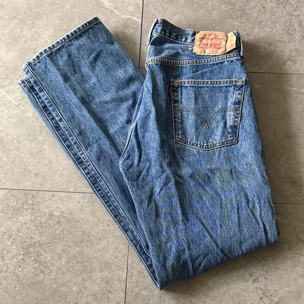 Vintage Medium Wash Straight Leg Levis 501 Button Fly Jeans